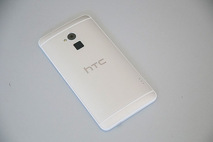 HTC One Max (11).jpg